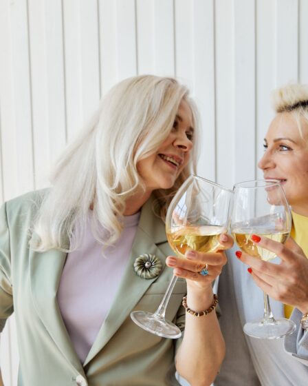 Menopauza - wiek, objawy, kiedy się pojawia - kompletny przewodnik